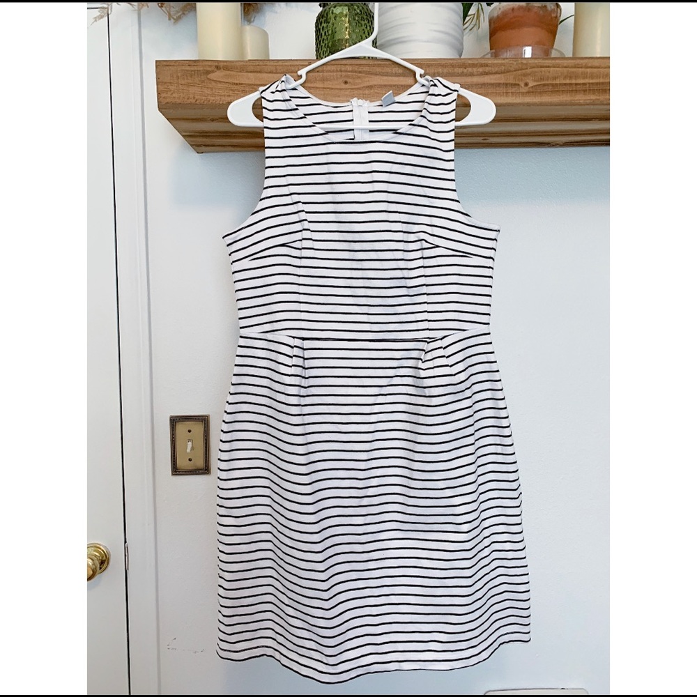 Old navy dress (maternity option)